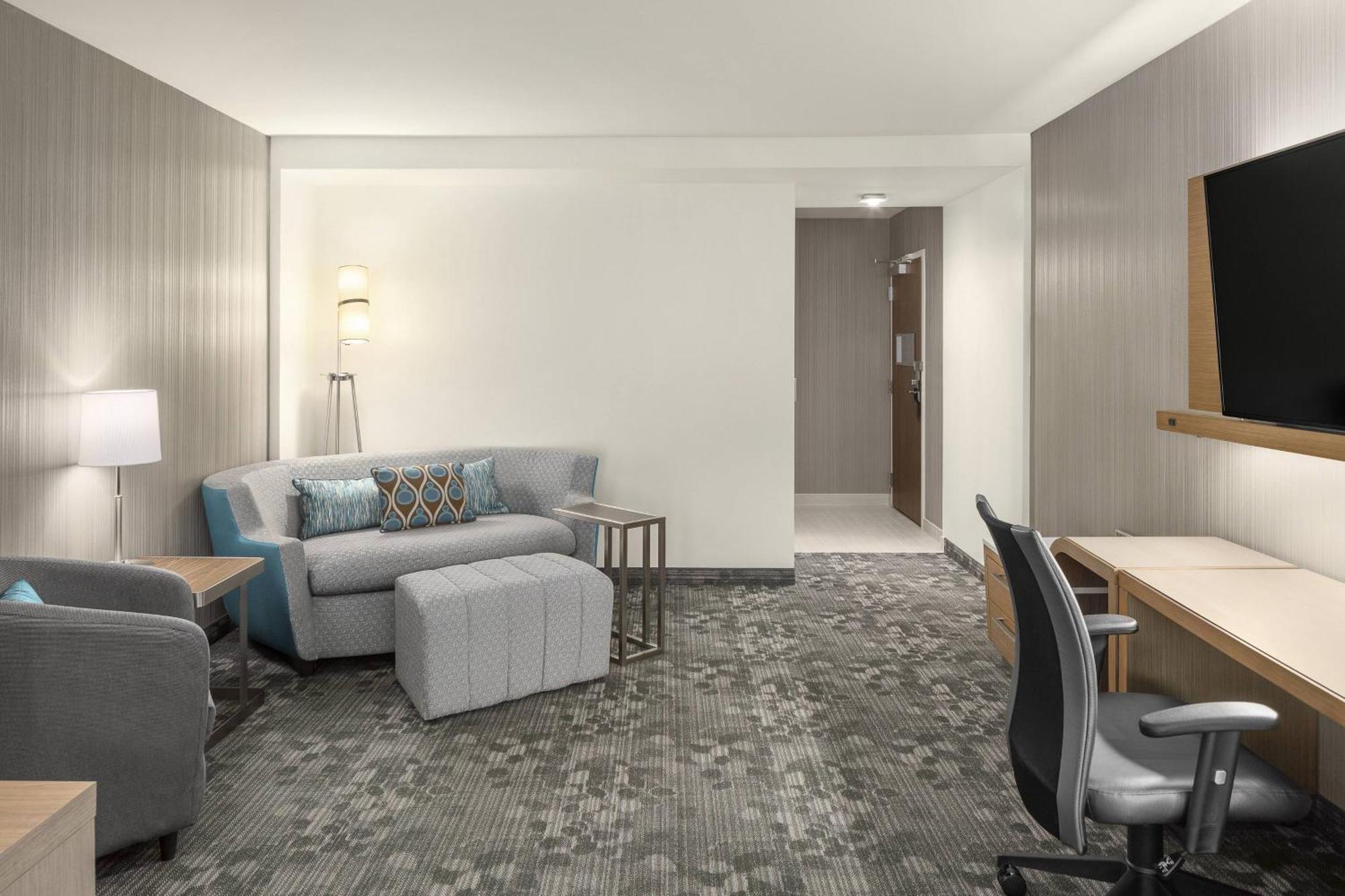 Courtyard By Marriott Seattle Northgate Hotel Buitenkant foto